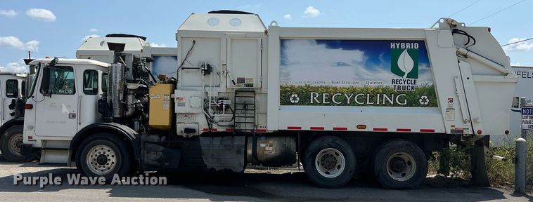 image for item EJ3005 2015 AutoCar Xpeditor refuse truck