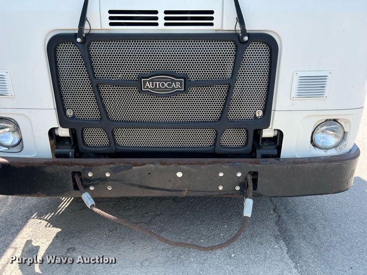 image for item EJ3005 2015 AutoCar Xpeditor refuse truck