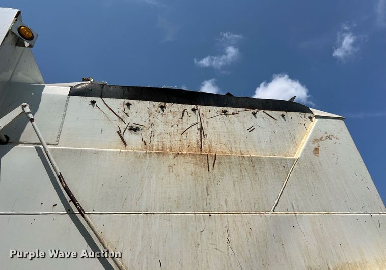 image for item EJ3005 2015 AutoCar Xpeditor refuse truck