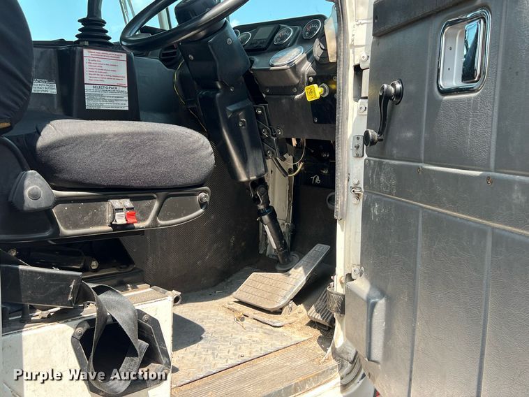 image for item EJ3005 2015 AutoCar Xpeditor refuse truck