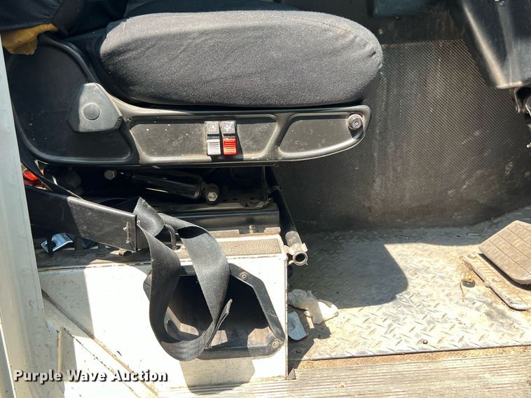 image for item EJ3005 2015 AutoCar Xpeditor refuse truck