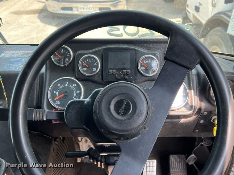 image for item EJ3005 2015 AutoCar Xpeditor refuse truck