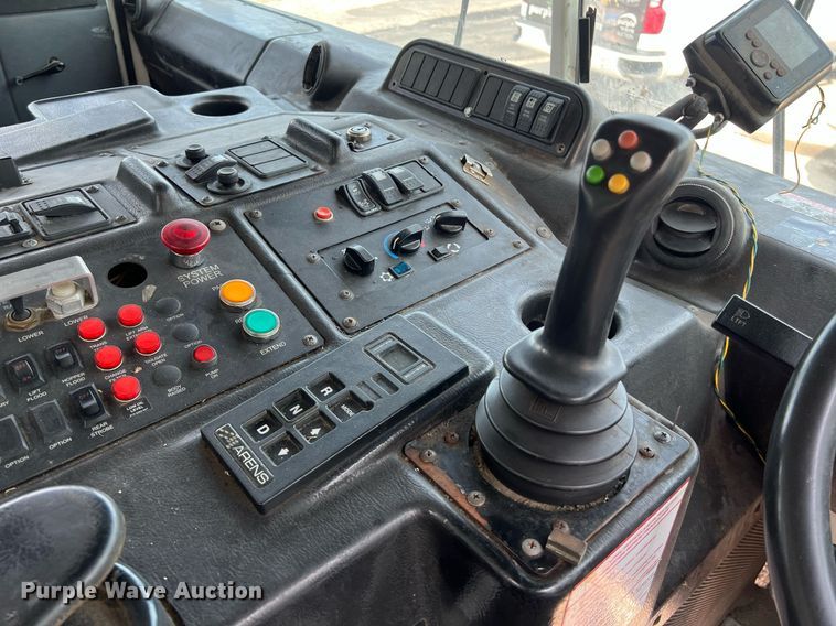 image for item EJ3005 2015 AutoCar Xpeditor refuse truck