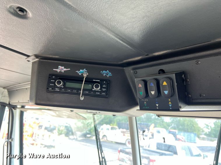 image for item EJ3005 2015 AutoCar Xpeditor refuse truck