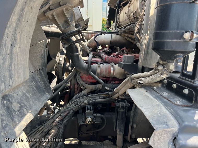 image for item EJ3005 2015 AutoCar Xpeditor refuse truck