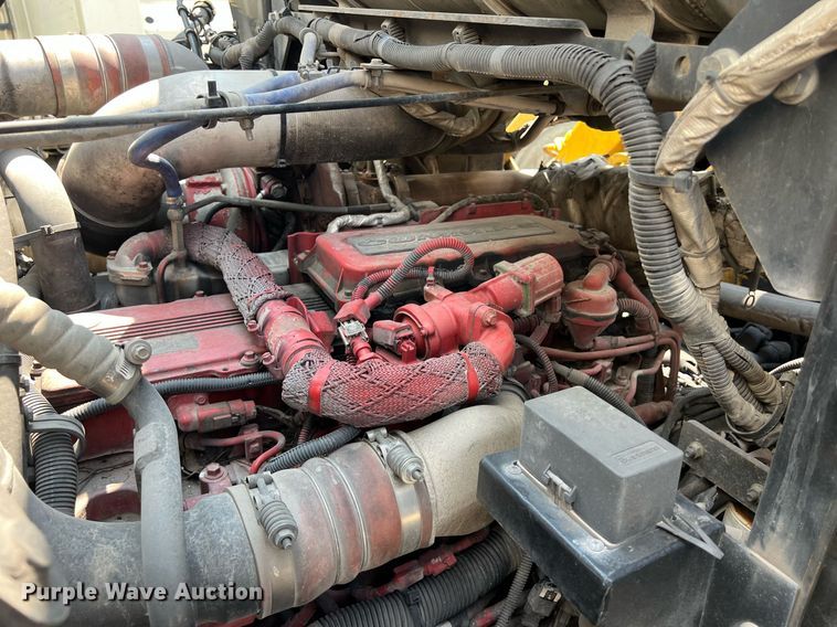 image for item EJ3005 2015 AutoCar Xpeditor refuse truck