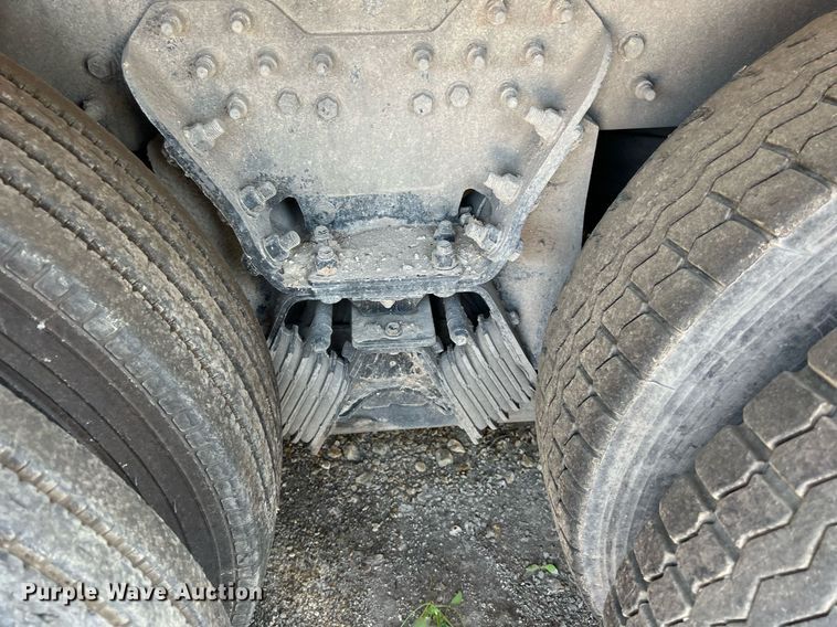 image for item EJ3005 2015 AutoCar Xpeditor refuse truck