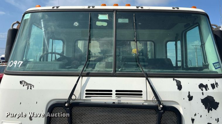 image for item EJ3006 2013 AutoCar Xpeditor refuse truck