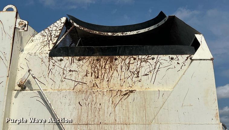 image for item EJ3006 2013 AutoCar Xpeditor refuse truck