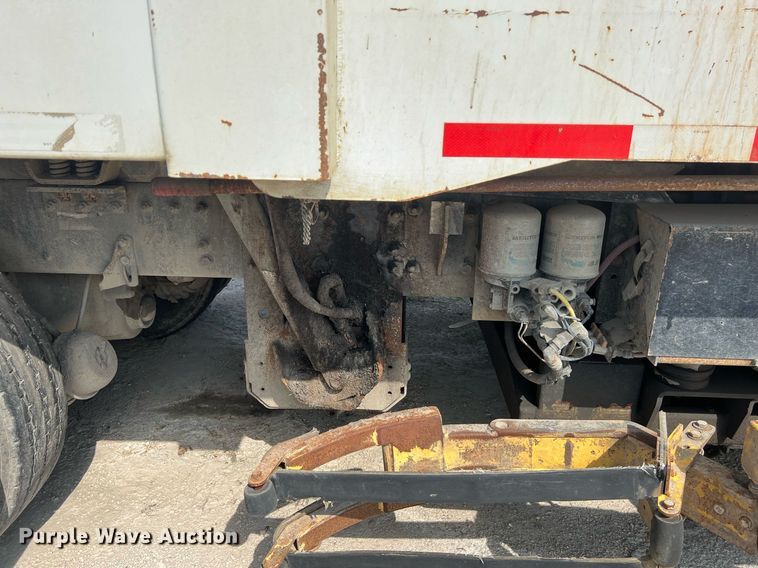 image for item EJ3006 2013 AutoCar Xpeditor refuse truck