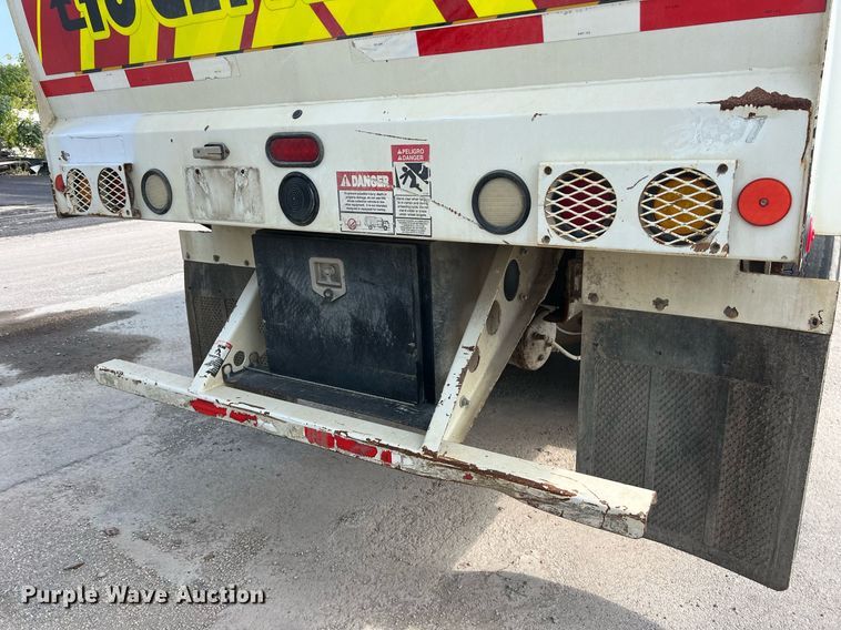 image for item EJ3006 2013 AutoCar Xpeditor refuse truck