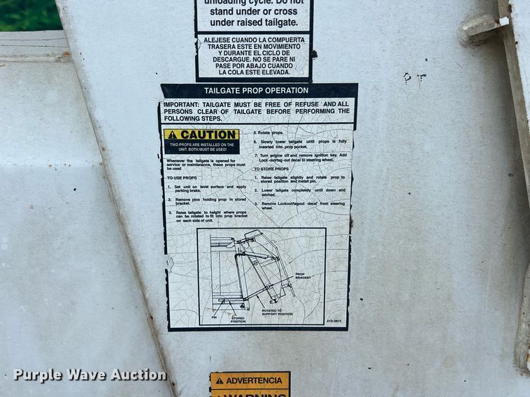 image for item EJ3006 2013 AutoCar Xpeditor refuse truck