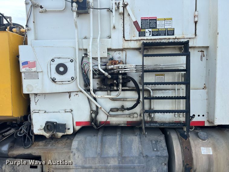 image for item EJ3006 2013 AutoCar Xpeditor refuse truck