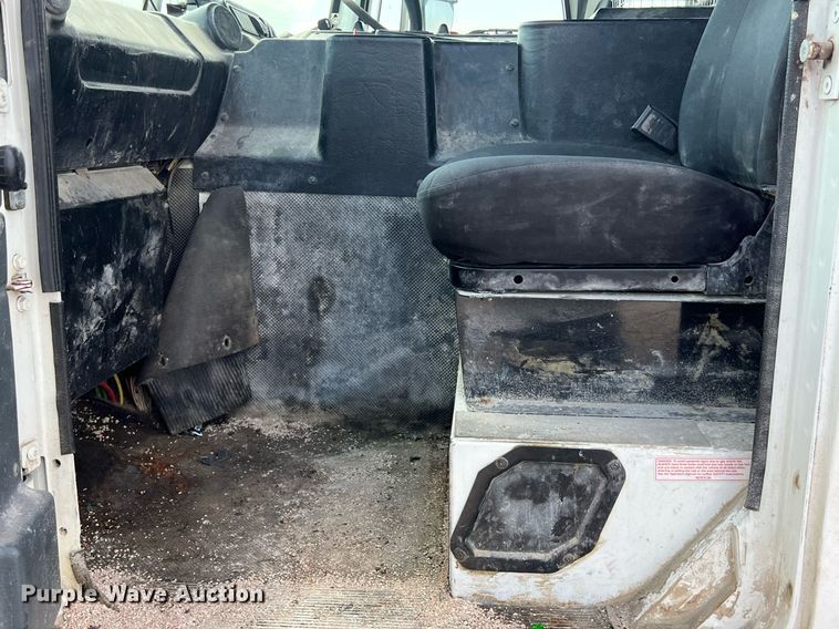 image for item EJ3006 2013 AutoCar Xpeditor refuse truck