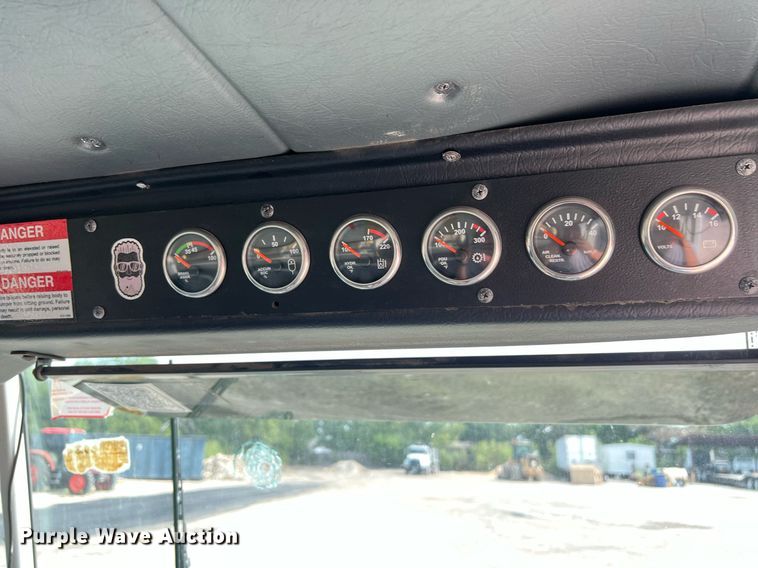 image for item EJ3006 2013 AutoCar Xpeditor refuse truck