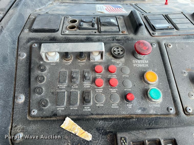 image for item EJ3006 2013 AutoCar Xpeditor refuse truck