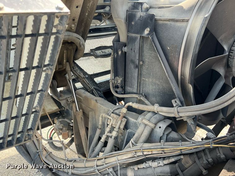 image for item EJ3006 2013 AutoCar Xpeditor refuse truck