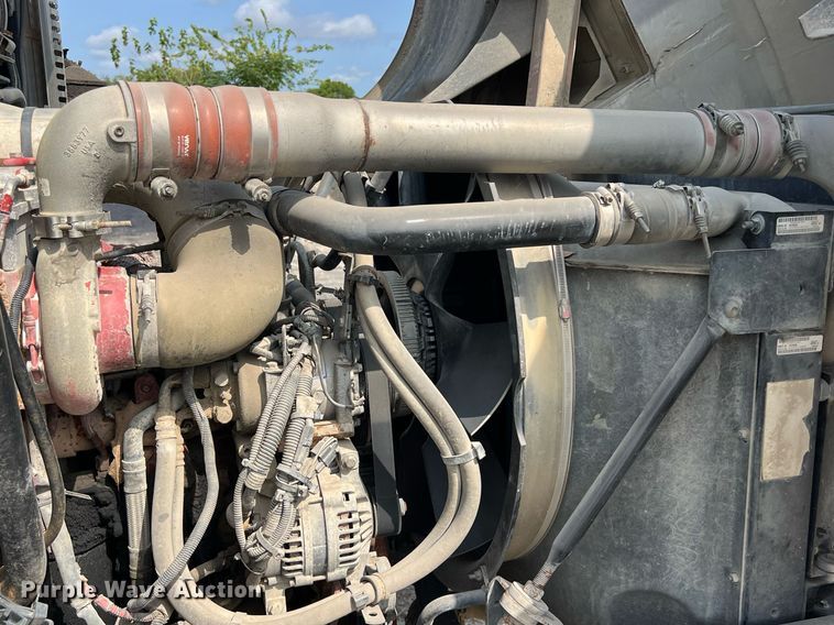 image for item EJ3006 2013 AutoCar Xpeditor refuse truck