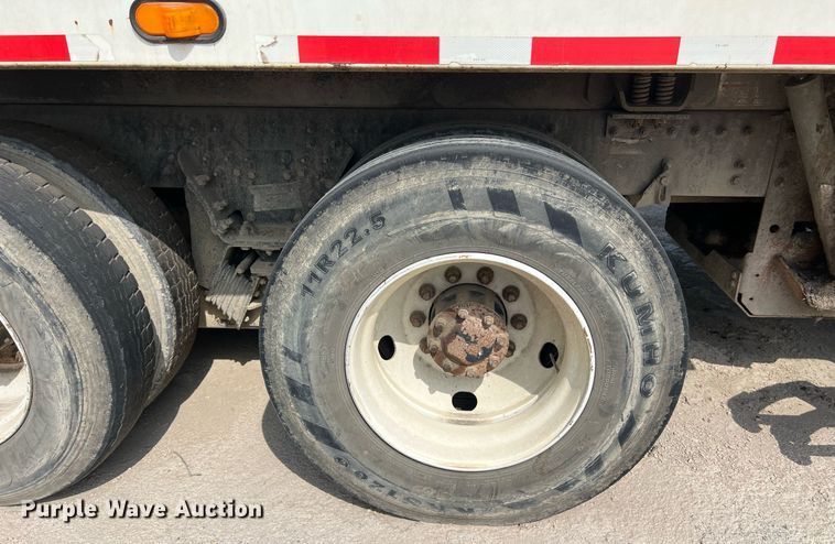 image for item EJ3006 2013 AutoCar Xpeditor refuse truck