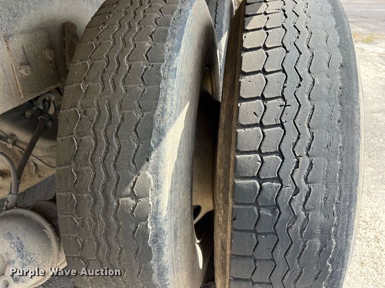 image for item EJ3006 2013 AutoCar Xpeditor refuse truck