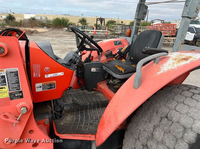 image for item EJ3009 Kubota M5040D MFWD tractor