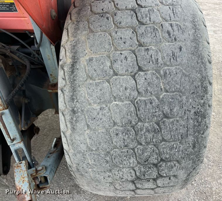 image for item EJ3009 Kubota M5040D MFWD tractor