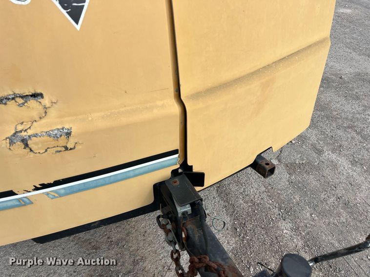 image for item EJ3010 2005 Vermeer BC1000XL wood chipper