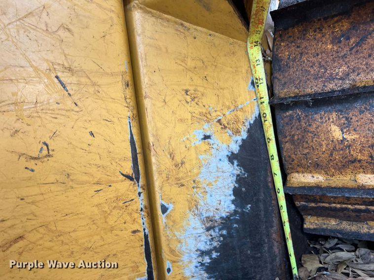 image for item EJ3010 2005 Vermeer BC1000XL wood chipper