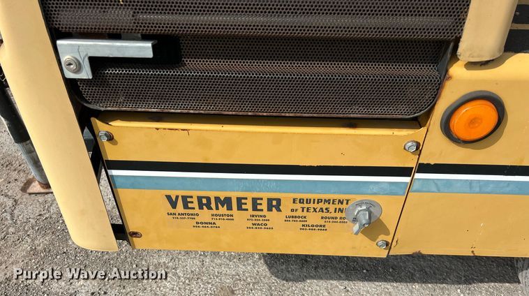 image for item EJ3010 2005 Vermeer BC1000XL wood chipper