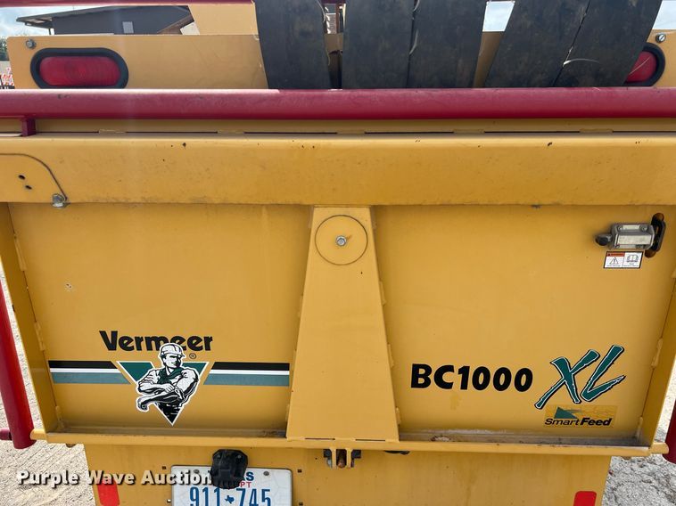 image for item EJ3010 2005 Vermeer BC1000XL wood chipper