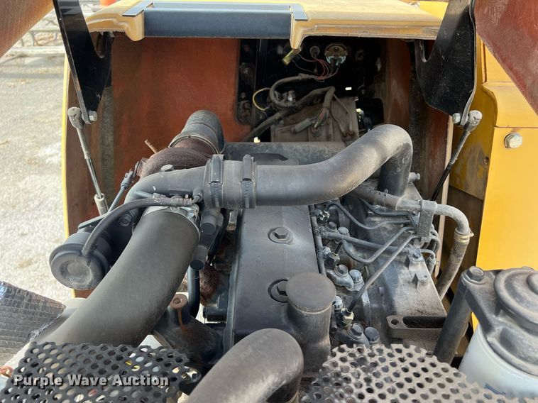 image for item EJ3010 2005 Vermeer BC1000XL wood chipper