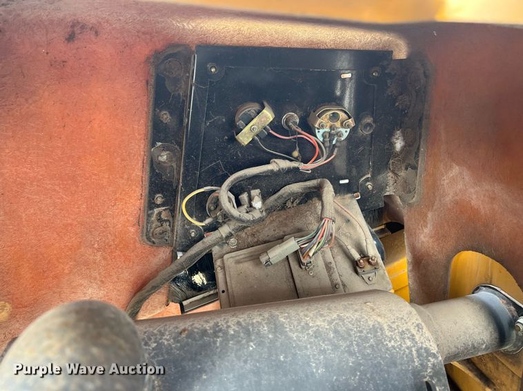 image for item EJ3010 2005 Vermeer BC1000XL wood chipper