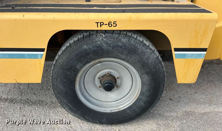 image for item EJ3010 2005 Vermeer BC1000XL wood chipper