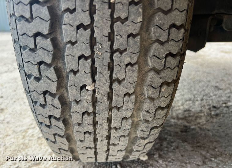 image for item EJ3010 2005 Vermeer BC1000XL wood chipper