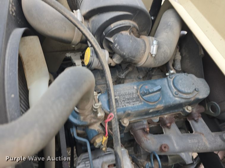 image for item EK2140 2019 Grasshopper  932 ZTR lawn mower