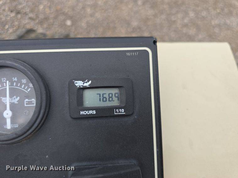 image for item EK2141 2019 Grasshopper  932 ZTR lawn mower