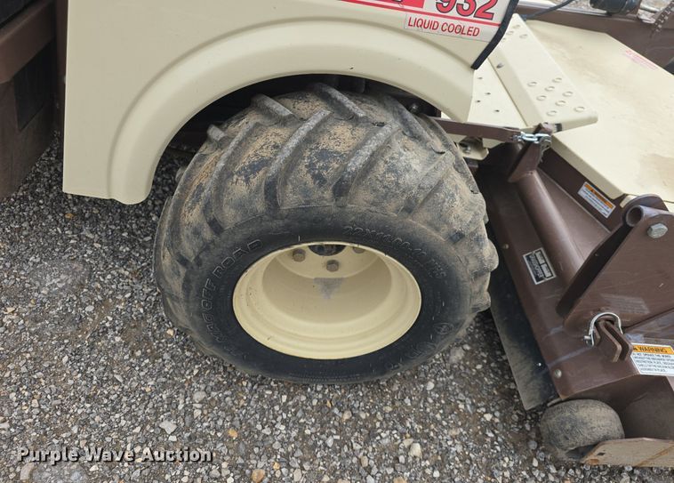 image for item EK2141 2019 Grasshopper  932 ZTR lawn mower