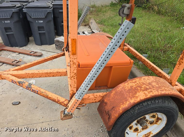 image for item EK2143 Vermac arrow board trailer