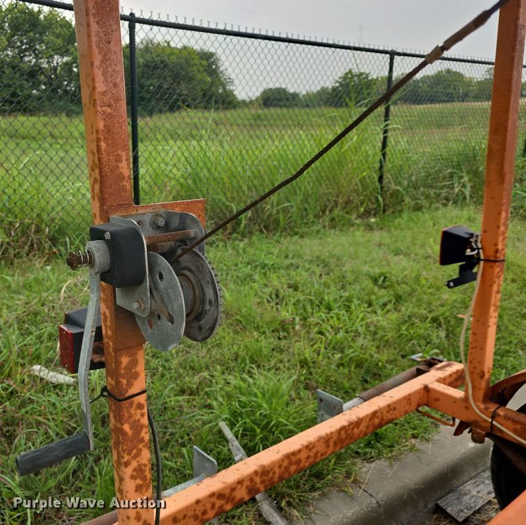 image for item EK2143 Vermac arrow board trailer