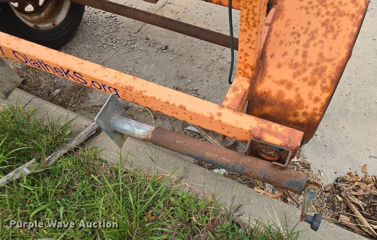 image for item EK2143 Vermac arrow board trailer