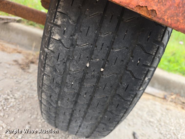 image for item EK2143 Vermac arrow board trailer