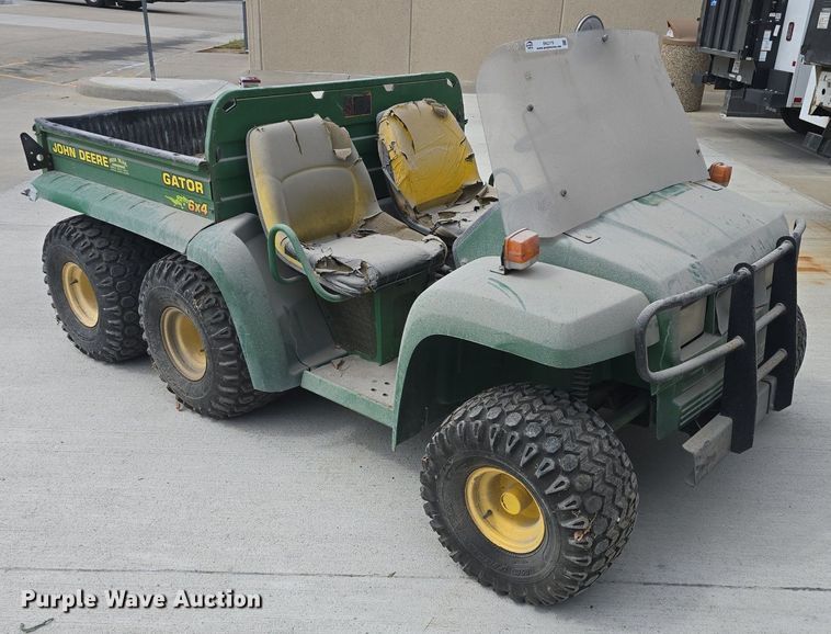 image for item EK2179 2001 John Deere  Gator  utility vehicle