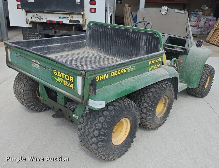 image for item EK2179 2001 John Deere  Gator  utility vehicle