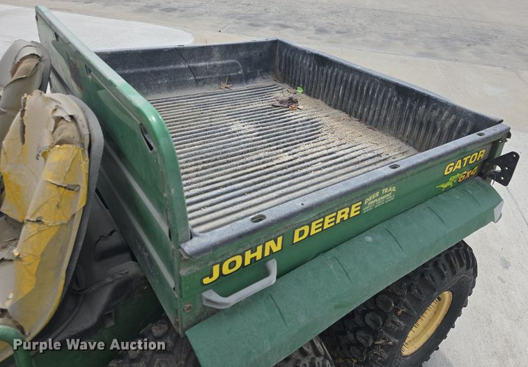 image for item EK2179 2001 John Deere  Gator  utility vehicle