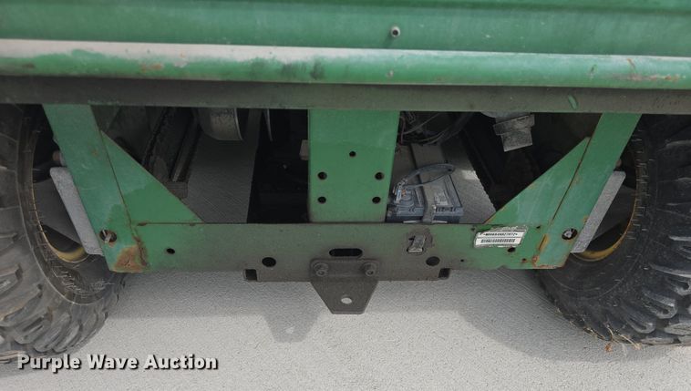 image for item EK2179 2001 John Deere  Gator  utility vehicle