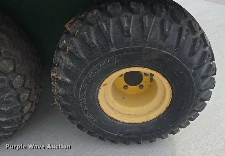 image for item EK2179 2001 John Deere  Gator  utility vehicle