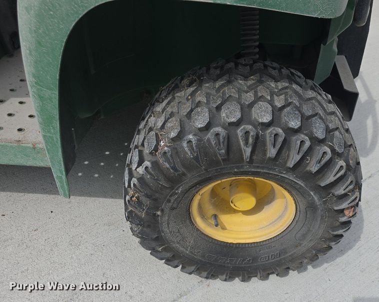 image for item EK2179 2001 John Deere  Gator  utility vehicle