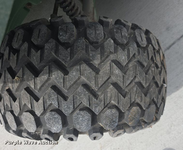 image for item EK2179 2001 John Deere  Gator  utility vehicle