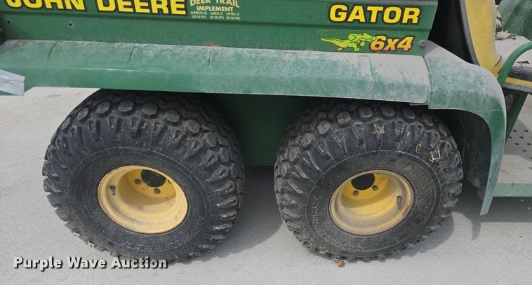 image for item EK2179 2001 John Deere  Gator  utility vehicle