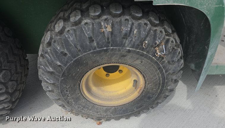 image for item EK2179 2001 John Deere  Gator  utility vehicle